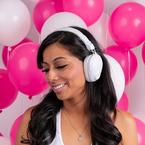 Jlab studio pro wireless over ear headphones white model balloons 0ffd28bd 6ce8 4c7a aed5 1c704fc5f62a